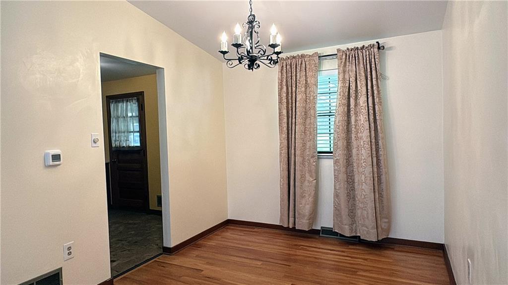 1918 Beulah Road Pittsburgh, PA 15235 - Photo 7 of 29 Dining room