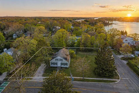 $3,395,000 | 338 Main Street, Sag Harbor, NY 11963