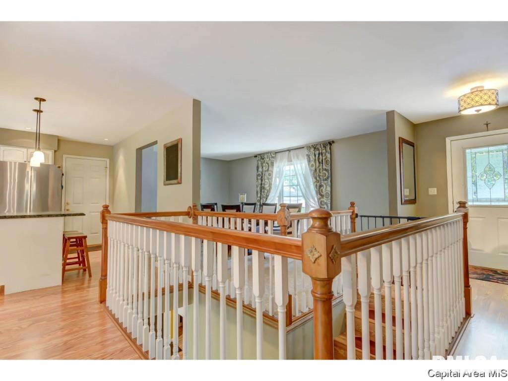 31 Dean Park Road Dawson, IL 62520 - Photo 9 of 32