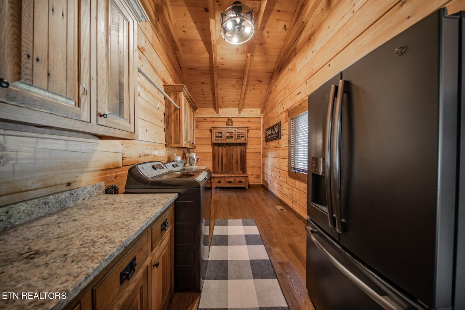 961 Tomahawk Road Cosby, TN 37722 - Photo 23 of 41 17.6