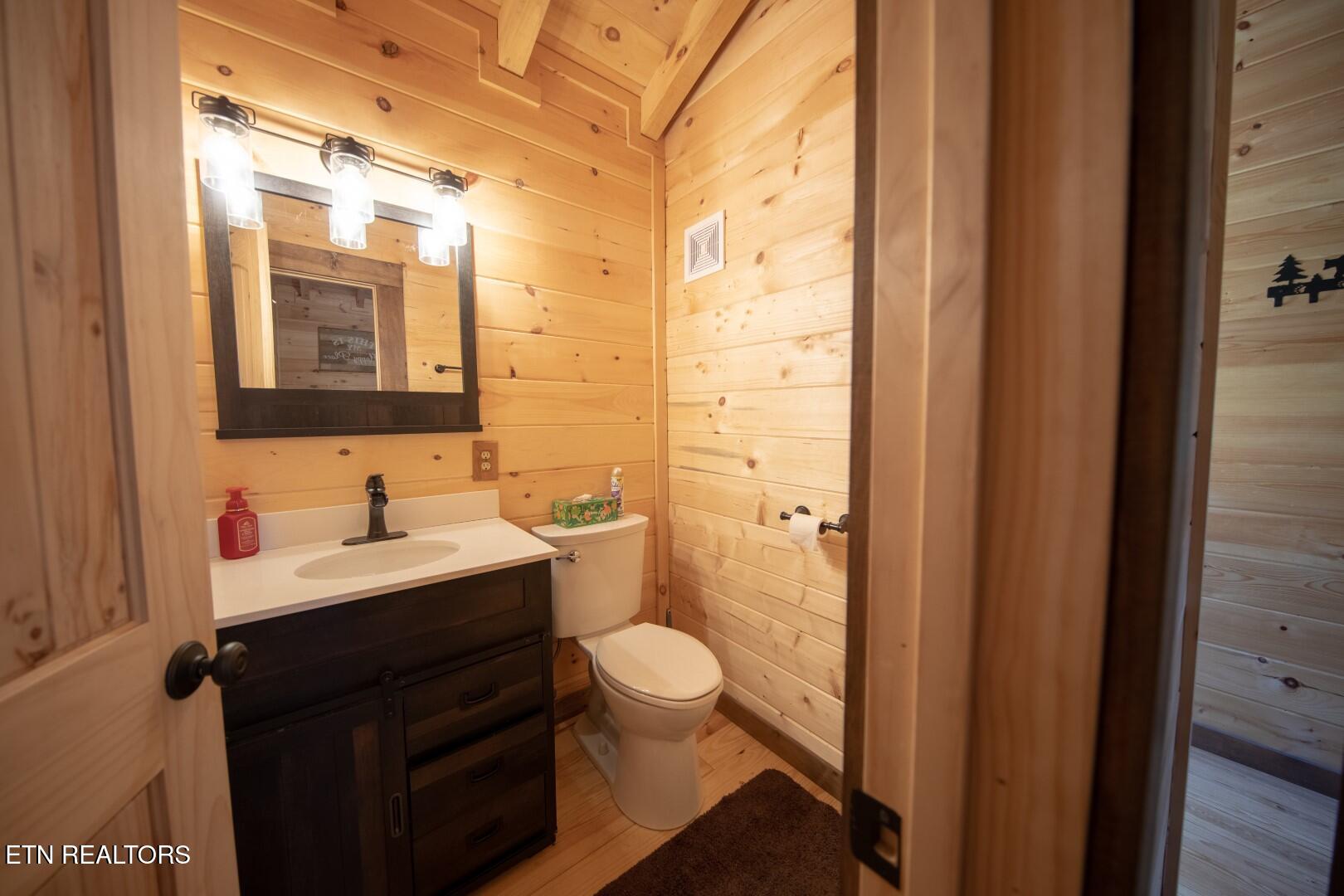 961 Tomahawk Road Cosby, TN 37722 - Photo 28 of 41 20