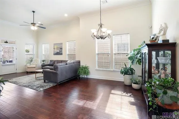 $3,000 | 14449 Royal Villa Drive, Baton Rouge, LA 70810