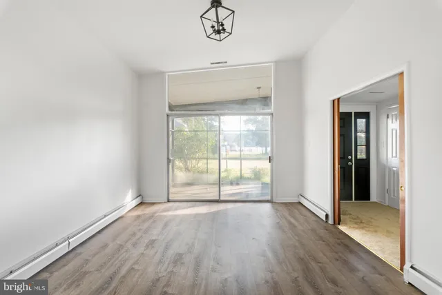 $1,299,900 | 45 East Lake Drive, Annapolis, MD 21403