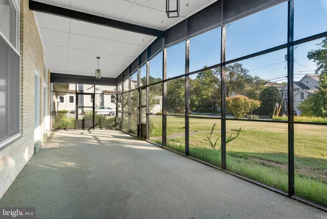 $1,299,900 | 45 East Lake Drive, Annapolis, MD 21403