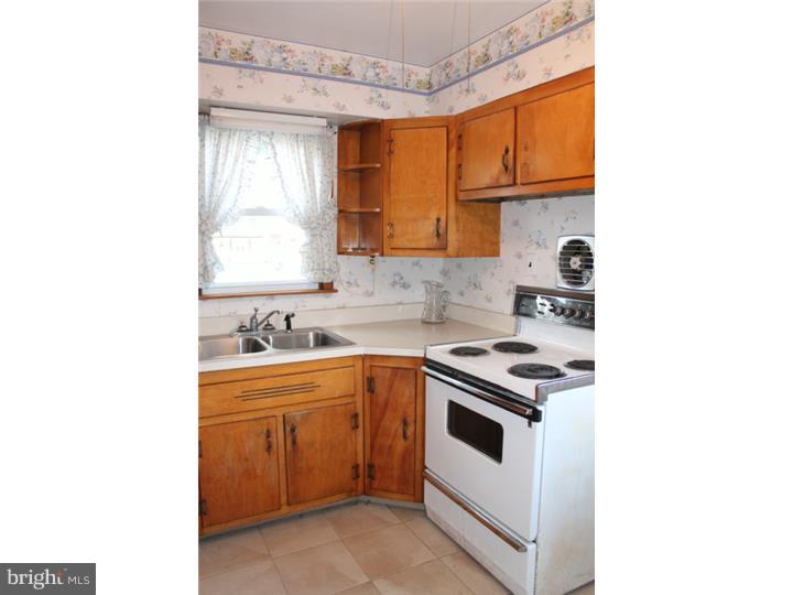 519 Fish Pond Road Glassboro, NJ 08028 - Photo 2 of 24