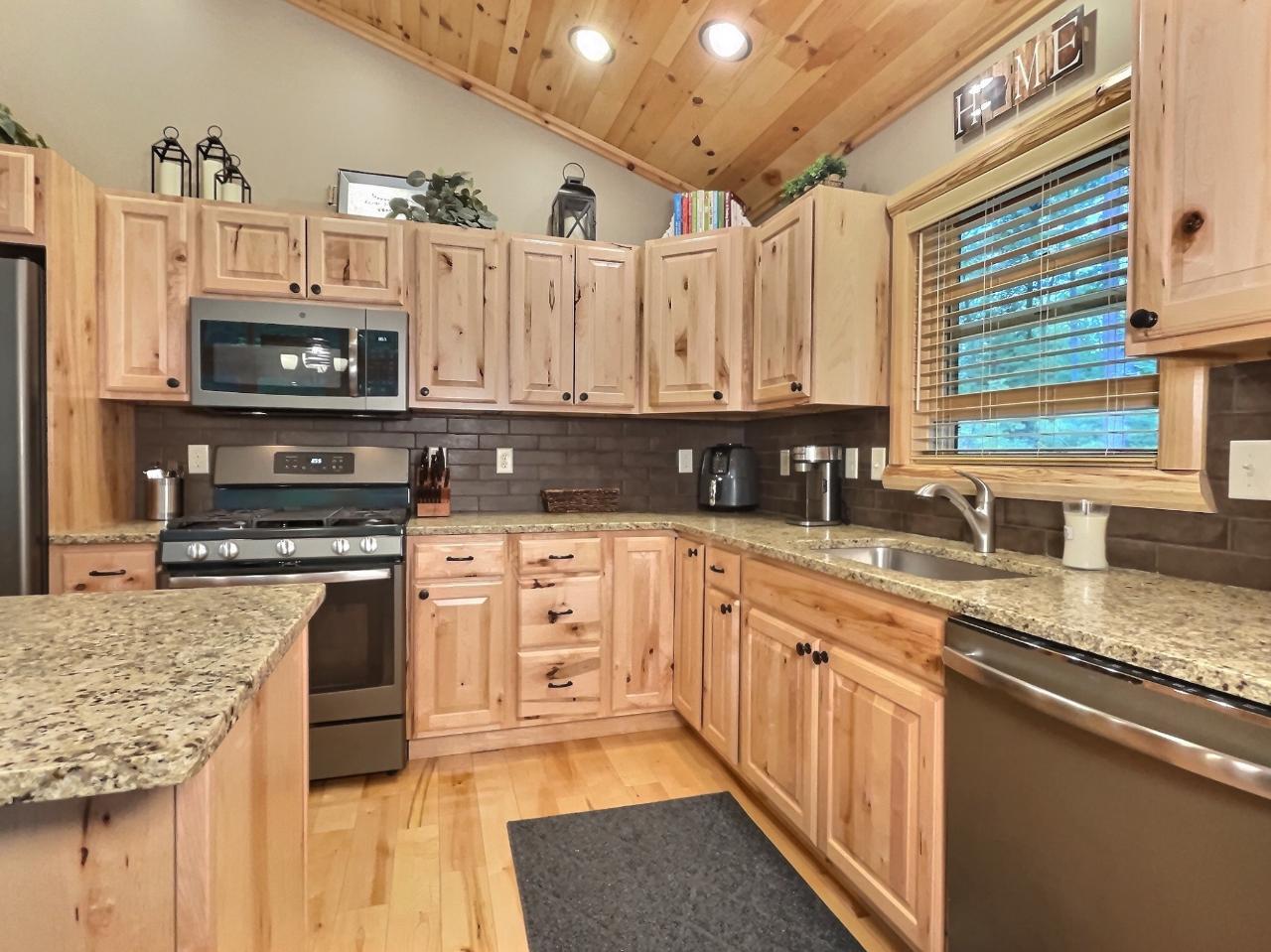 1328 South Bay Road St. Germain, WI 54558 - Photo 9 of 47 Gallery Image 9