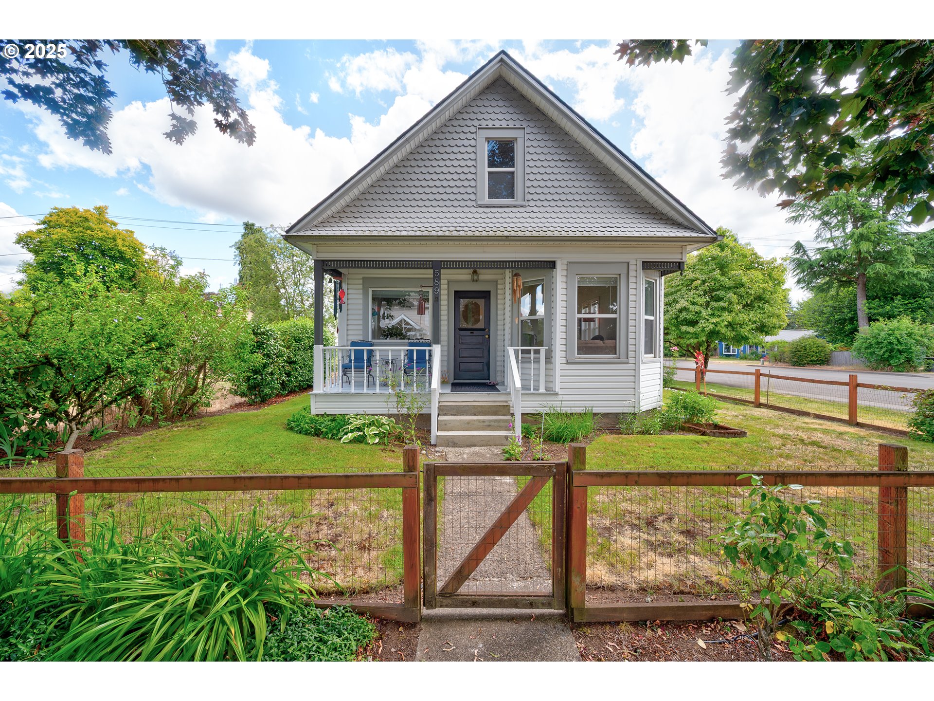 589 Northwest 3rd Avenue Canby, OR 97013 - Photo 1 of 29