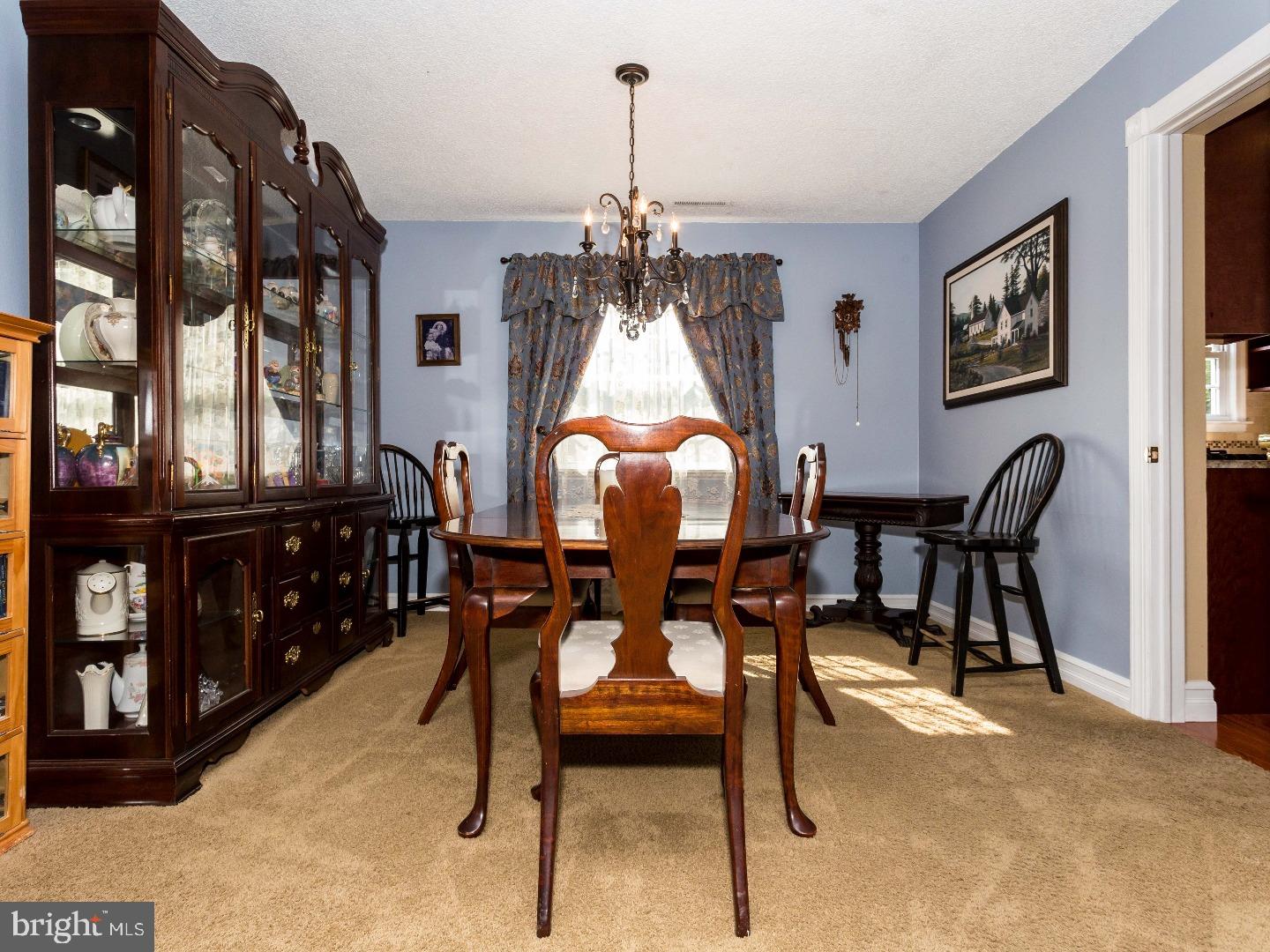 27 Pelham Road Marlton, NJ 08053 - Photo 4 of 25 Gallery Image 4