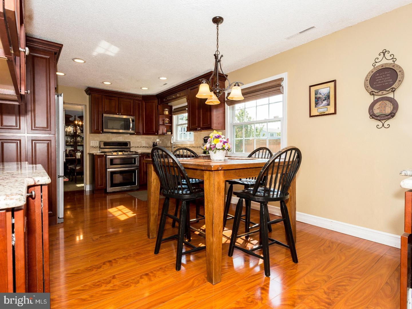 27 Pelham Road Marlton, NJ 08053 - Photo 6 of 25 Gallery Image 6
