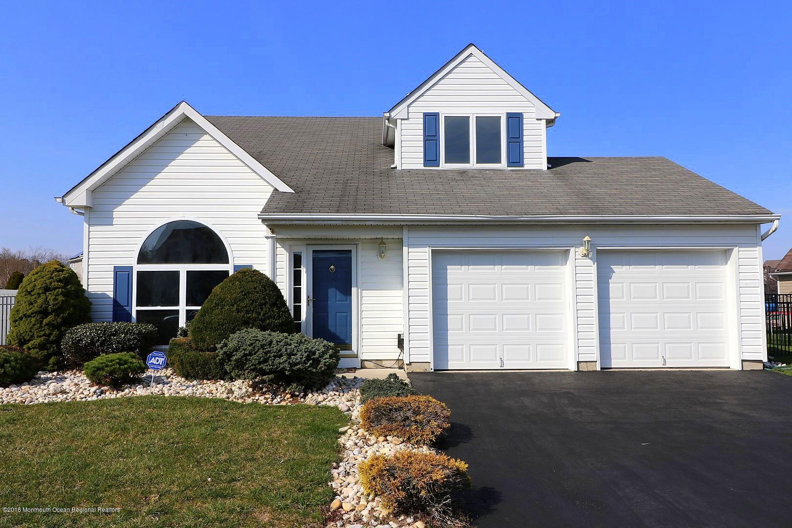 102 West Shenendoah Road Howell, NJ 07731 - Photo 1 of 56 1