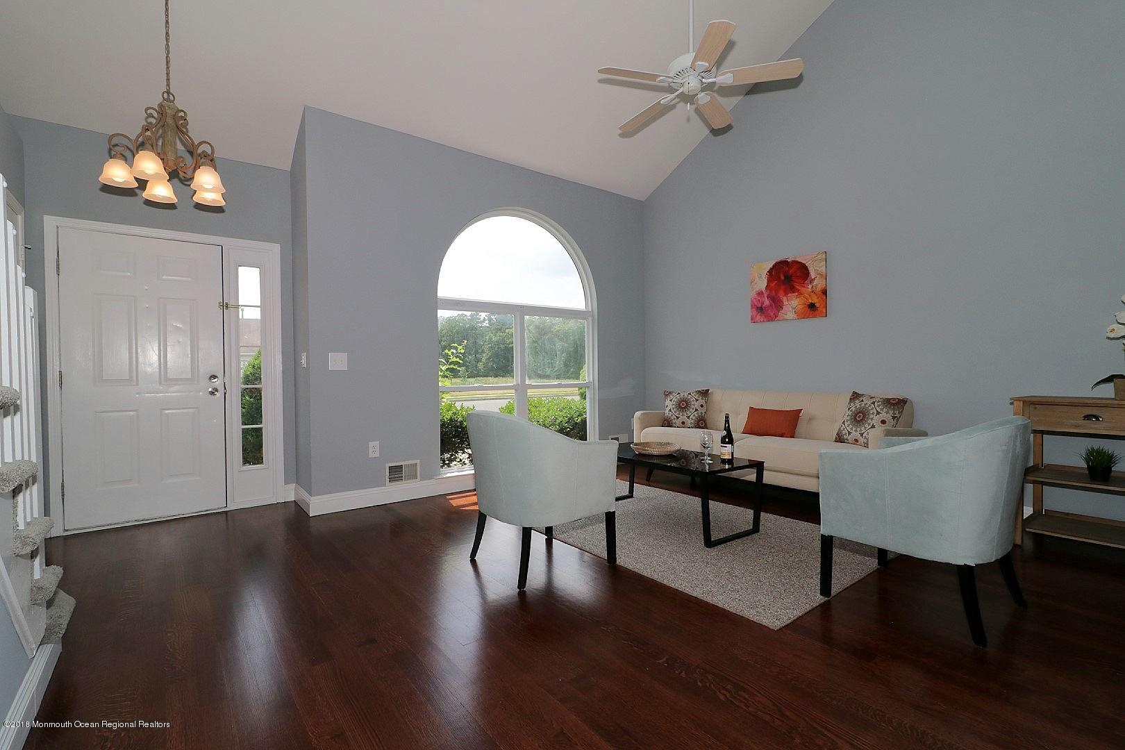 102 West Shenendoah Road Howell, NJ 07731 - Photo 11 of 56 IMG_2672
