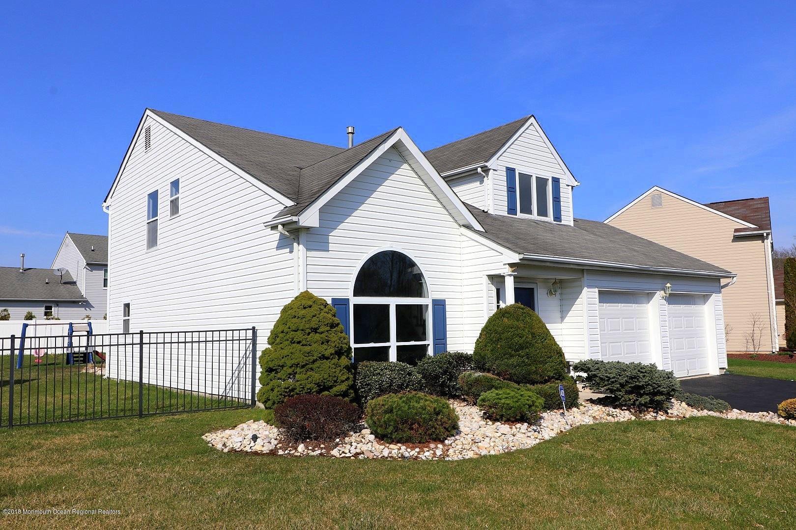 102 West Shenendoah Road Howell, NJ 07731 - Photo 2 of 56 3