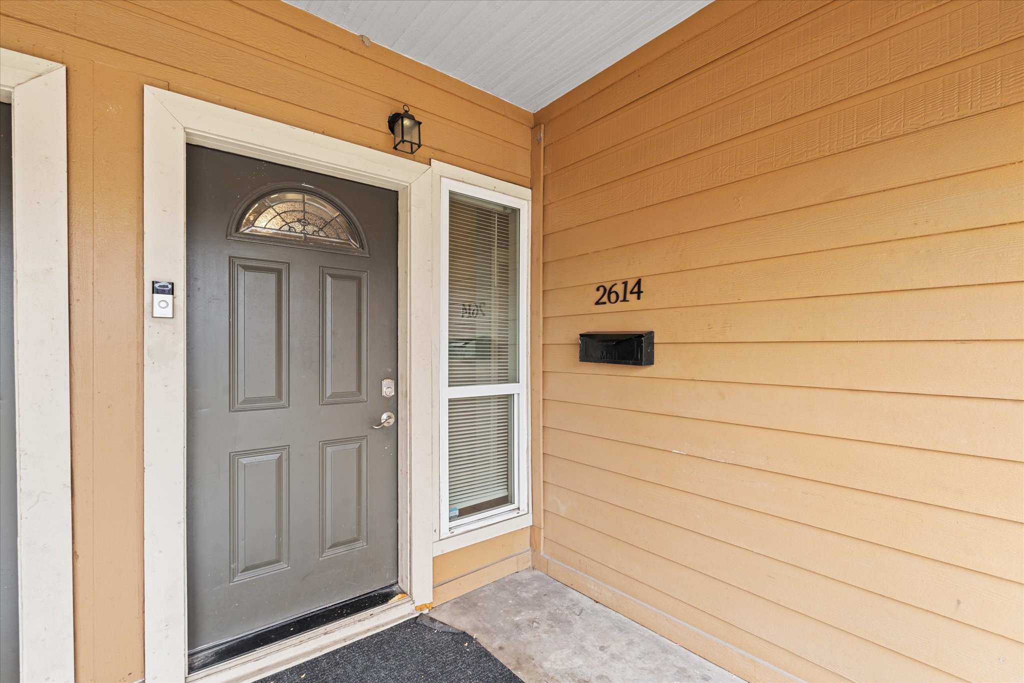 2614 Isabella Street Houston, TX 77004 - Photo 10 of 10 a view of front door