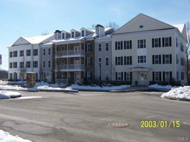1 Rivington Road, Unit 204 Danbury, CT 06810 - Photo 1 of 1