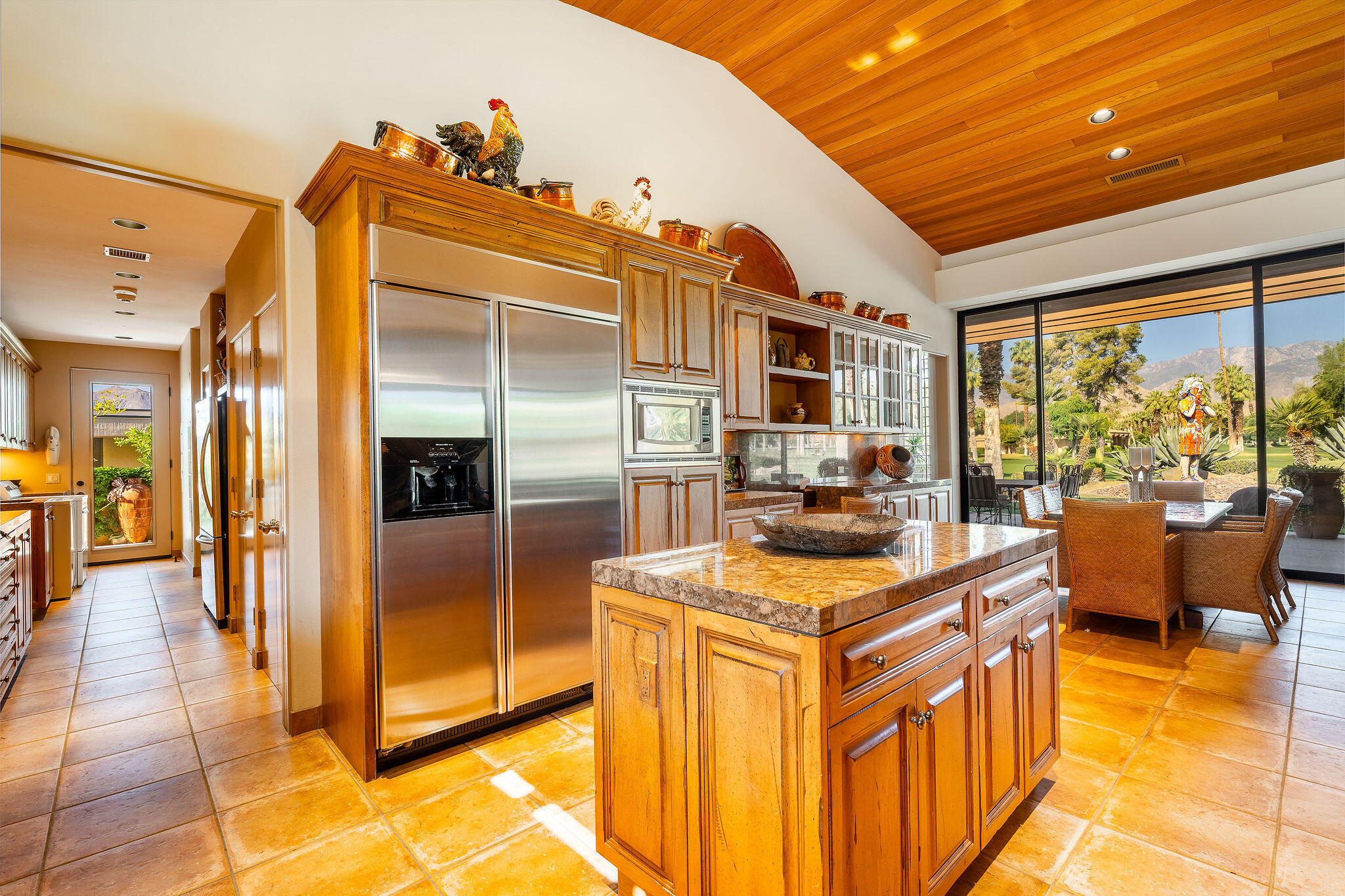 37551 Thompson Road Rancho Mirage, CA 92270 - Photo 14 of 48 Kitchen