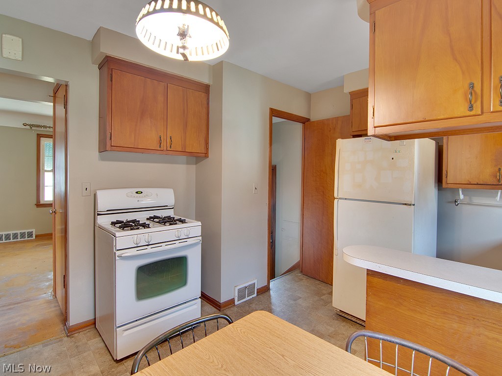 26650 Chardon Road Cleveland, OH 44143 - Photo 9 of 20 Gallery Image 9