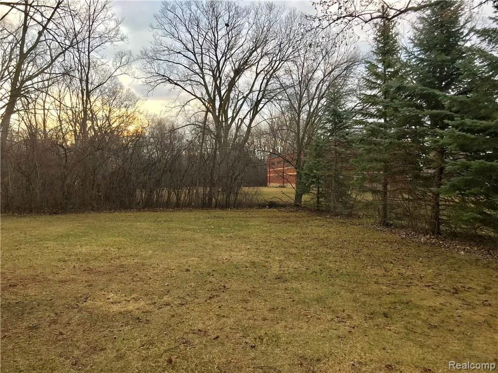 14000 Henry Ruff Road Livonia, MI 48154 - Photo 8 of 34
