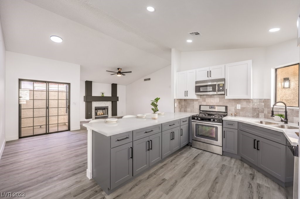 2044 Waverly Circle Henderson, NV 89014 - Photo 15 of 37