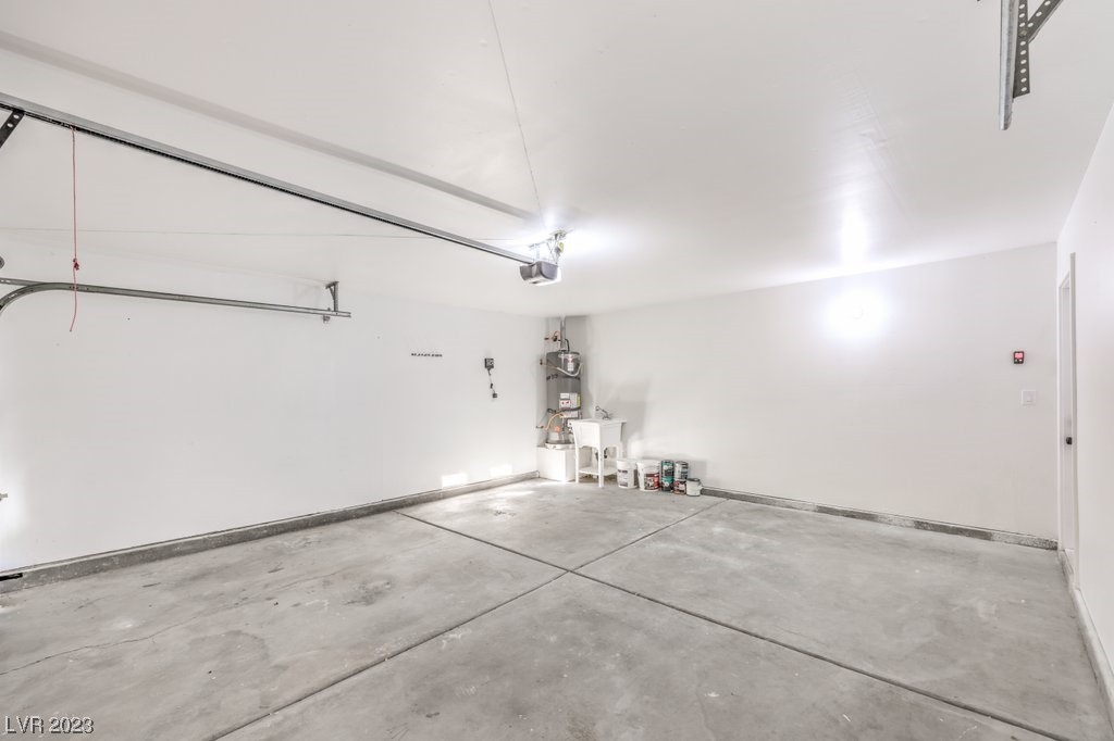 2044 Waverly Circle Henderson, NV 89014 - Photo 34 of 37