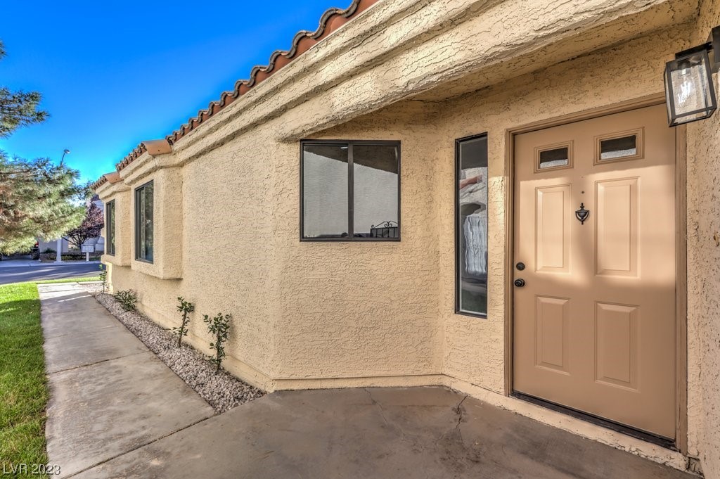 2044 Waverly Circle Henderson, NV 89014 - Photo 9 of 37