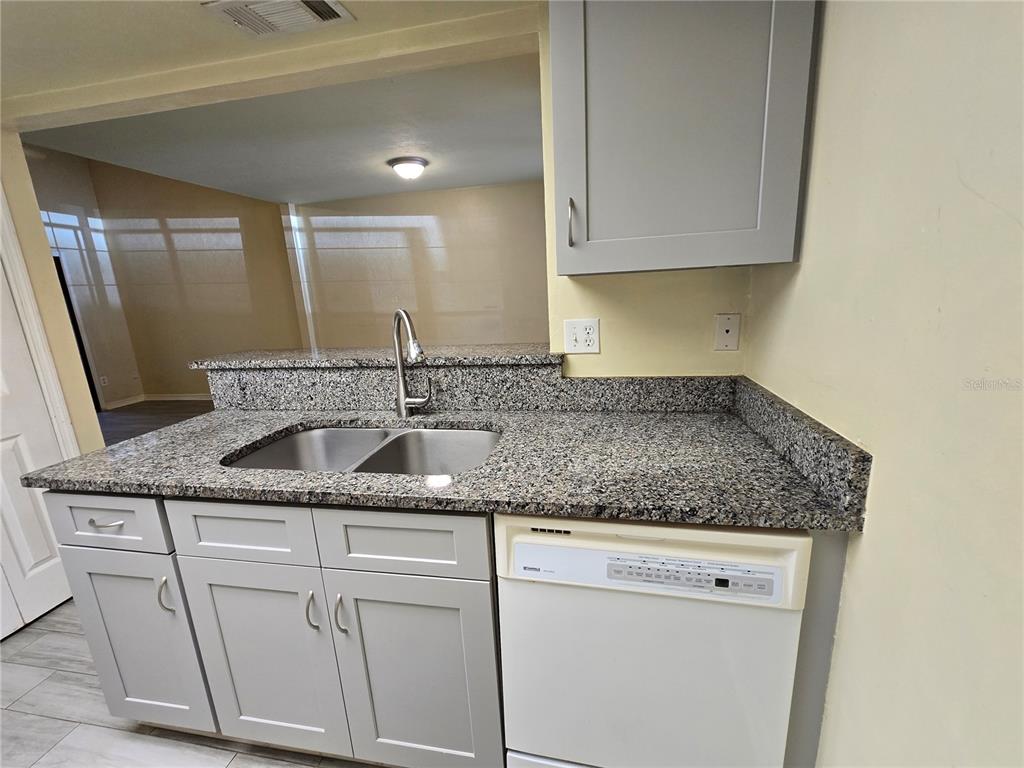 842 Southwest 55th Terrace Gainesville, FL 32607 - Photo 11 of 21