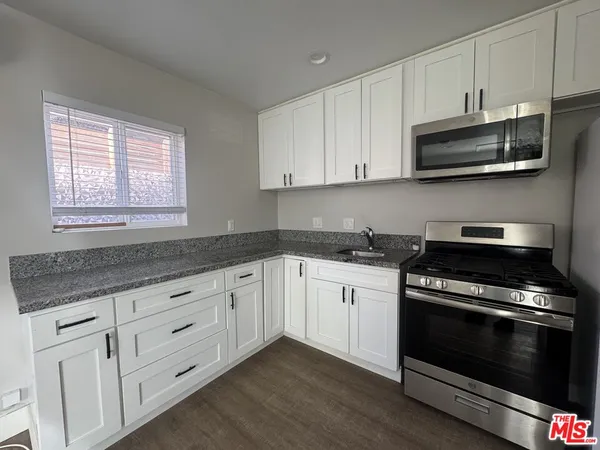 $1,850 | 5460 Burnet Avenue, Unit A D U, Sherman Oaks, CA 91411