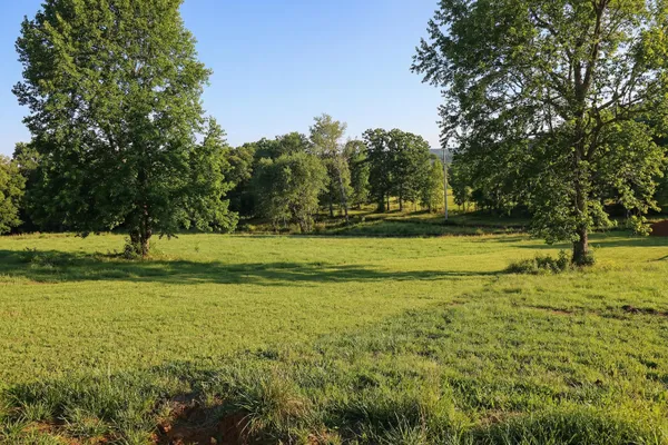 $630,000 | 1007 Luptonville Crossing, Lupton City, TN 37351