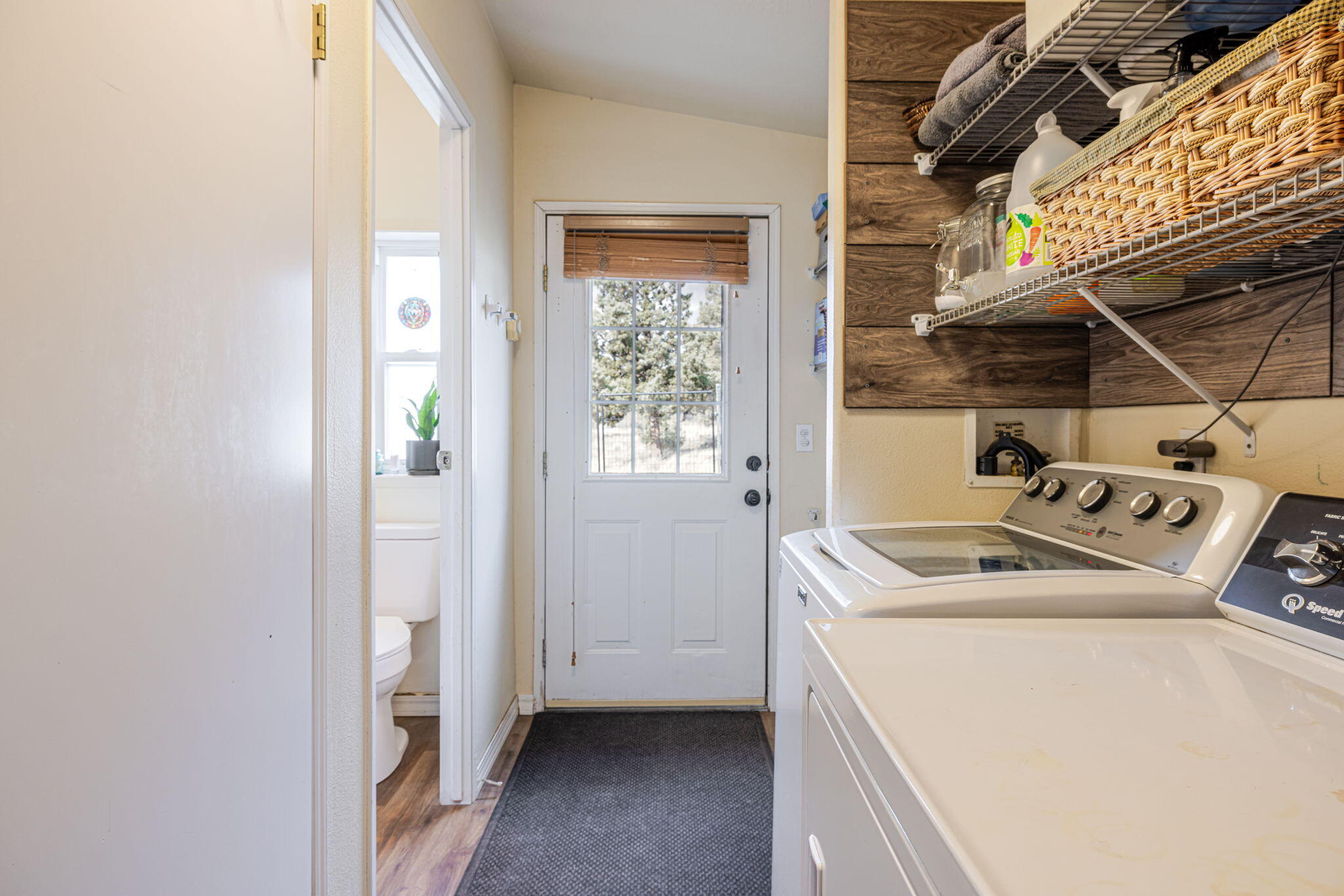 21070 Robin Avenue Bend, OR 97703 - Photo 19 of 62 14-web-or-mls-21070 Robin Avenue Interio