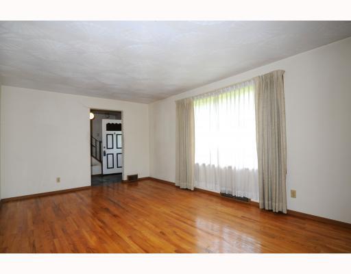 656 Anderson Hozak Road Clinton, PA 15026 - Photo 2 of 11 Living Room. 18x11 formal living room, bow window, beautiful hardwood floors.
