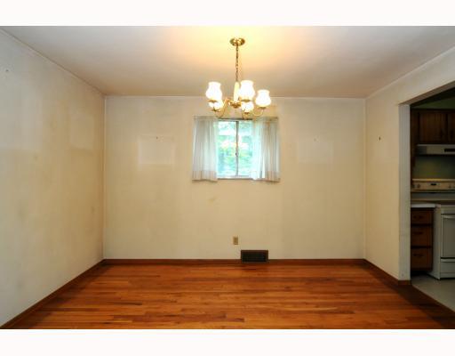 656 Anderson Hozak Road Clinton, PA 15026 - Photo 5 of 11 Dining Room.