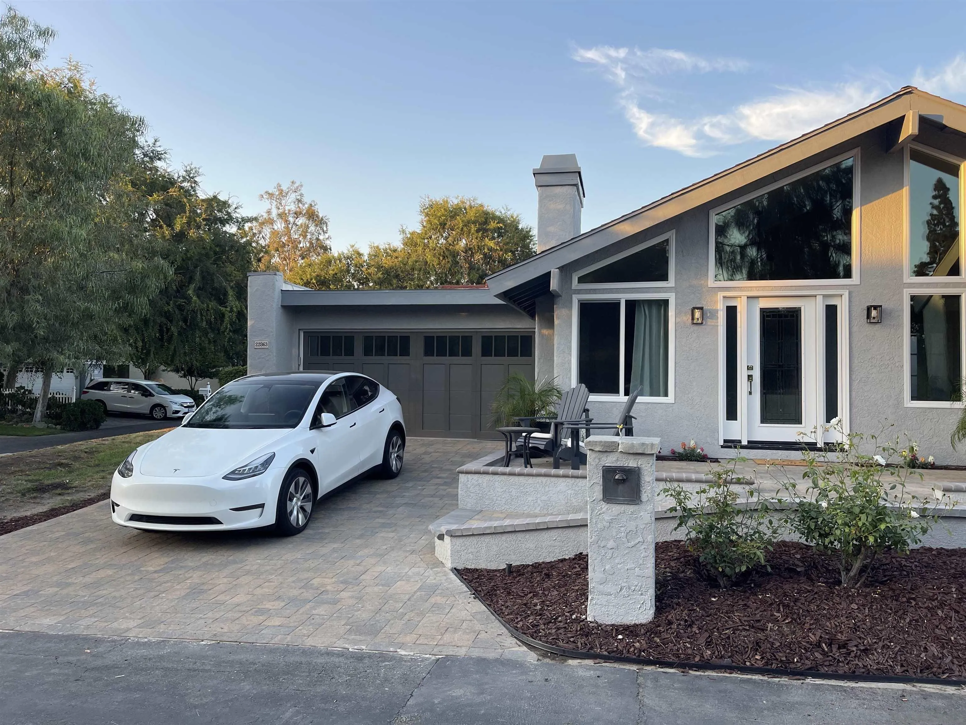 22863 Ridge Rte Lane Lake Forest, CA 92630 - Photo 1 of 5 a front view of a house with cars parked