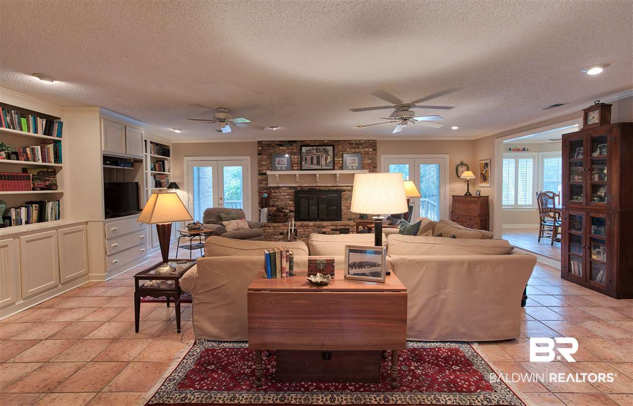 706 Winn Avenue Fairhope, AL 36532 - Photo 6 of 42 Living Room (26x23)