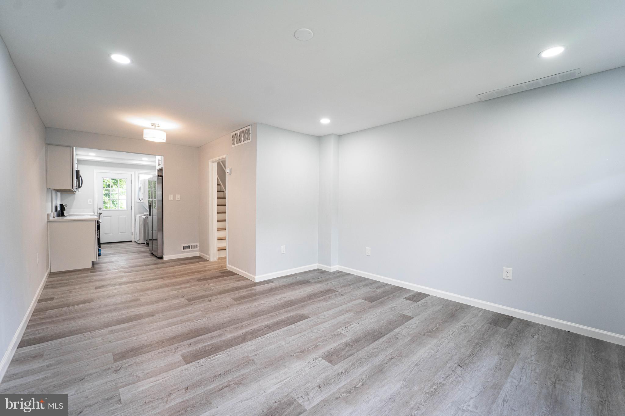 7708 Bender Road Landover, MD 20785 - Photo 3 of 34