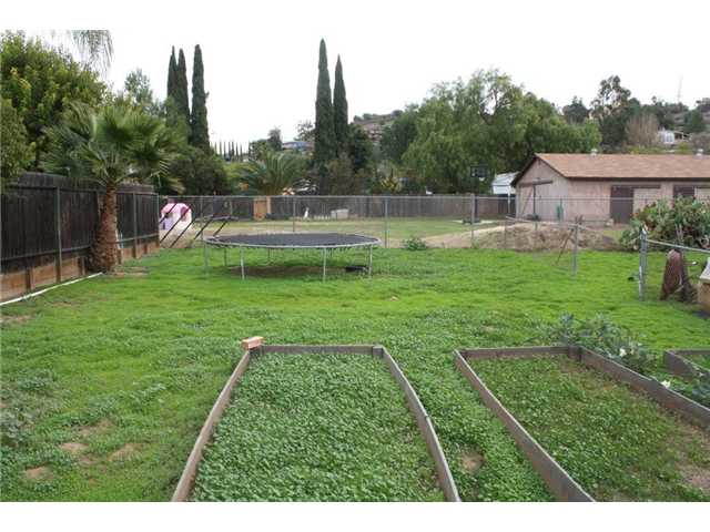 13653 Putney Road Poway, CA 92064 - Photo 12 of 17