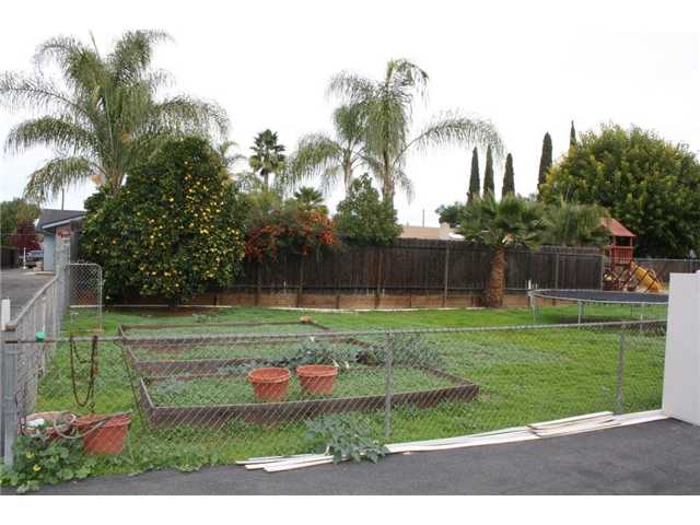 13653 Putney Road Poway, CA 92064 - Photo 14 of 17