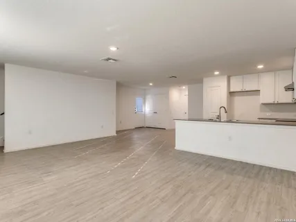 $220,000 | 13227 Furyk, San Antonio, TX 78221