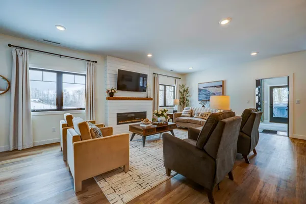 $889,500 | 16634 Hightop Way Northwest, Cass Lake, MN 56633