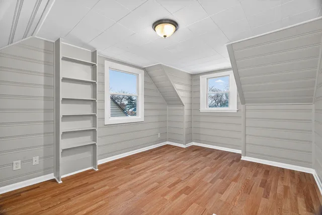 $2,100 | 106 164th Street, Calumet City, IL 60409