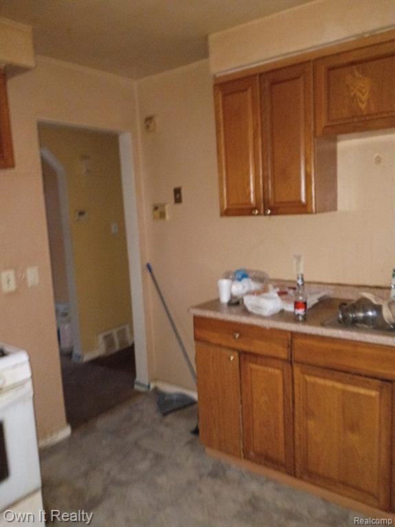 8645 Fielding Street Detroit, MI 48228 - Photo 6 of 7