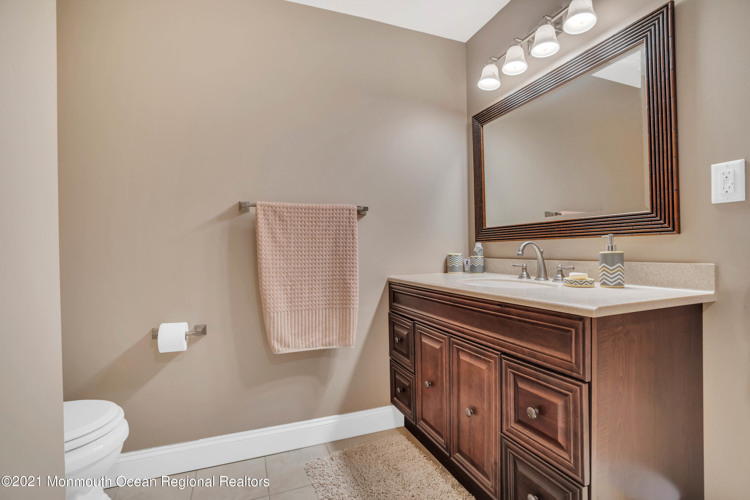 27 Bloomfield Road Manalapan, NJ 07726 - Photo 35 of 50 046_dsc06269