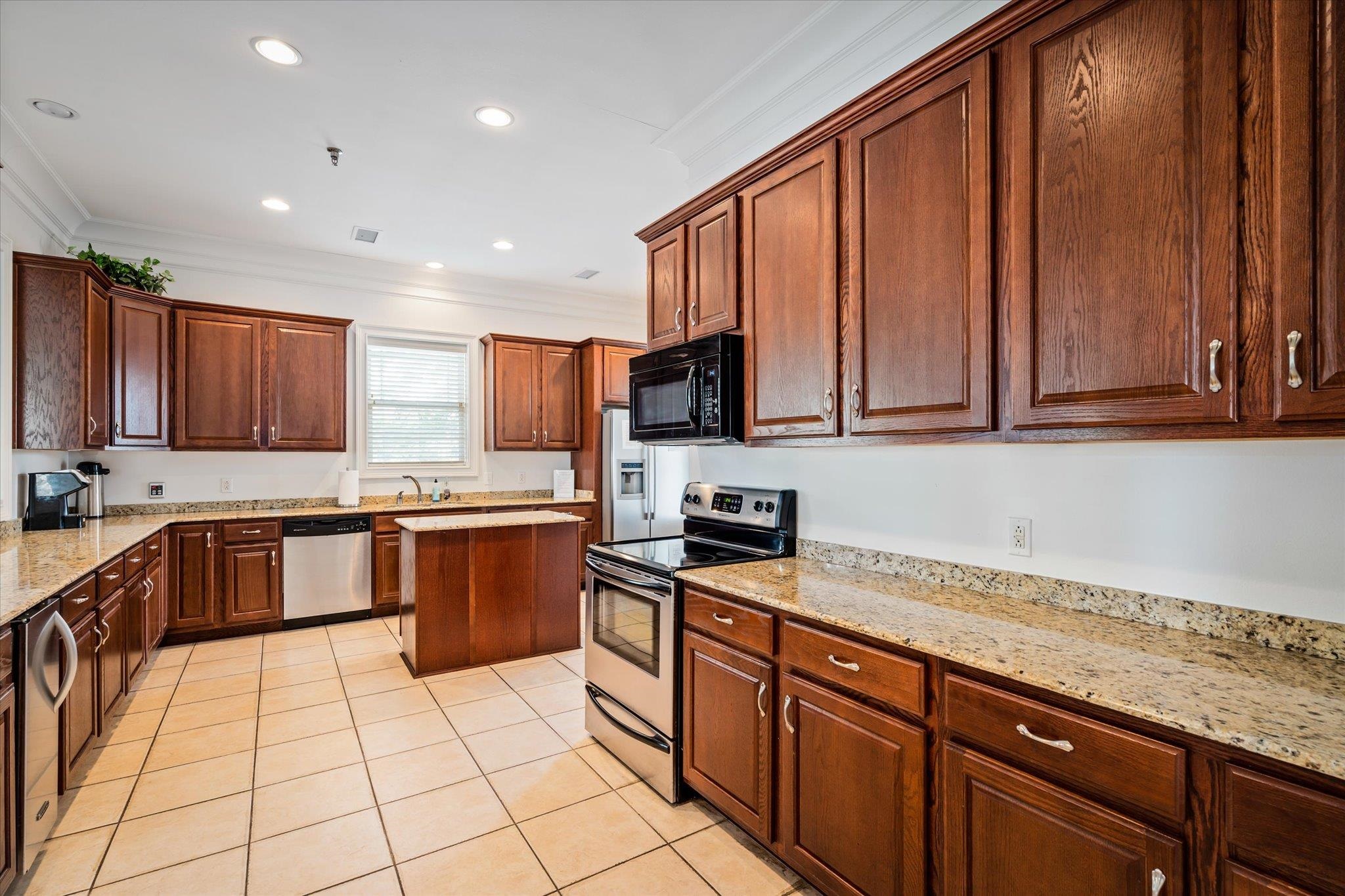 915 Periwinkle Lane Foley, AL 36535 - Photo 29 of 34