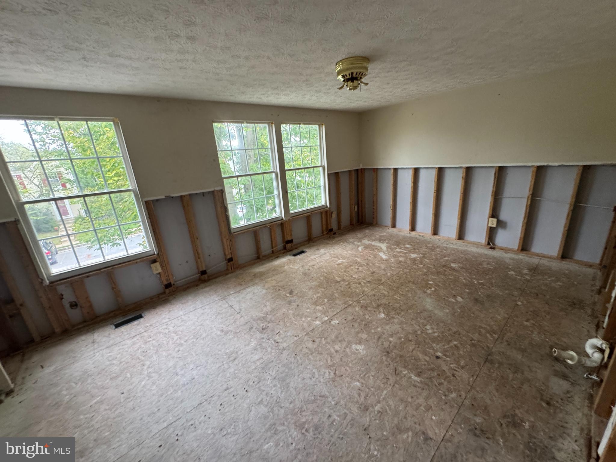 2254 Riding Crop Way Windsor Mill, MD 21244 - Photo 4 of 10