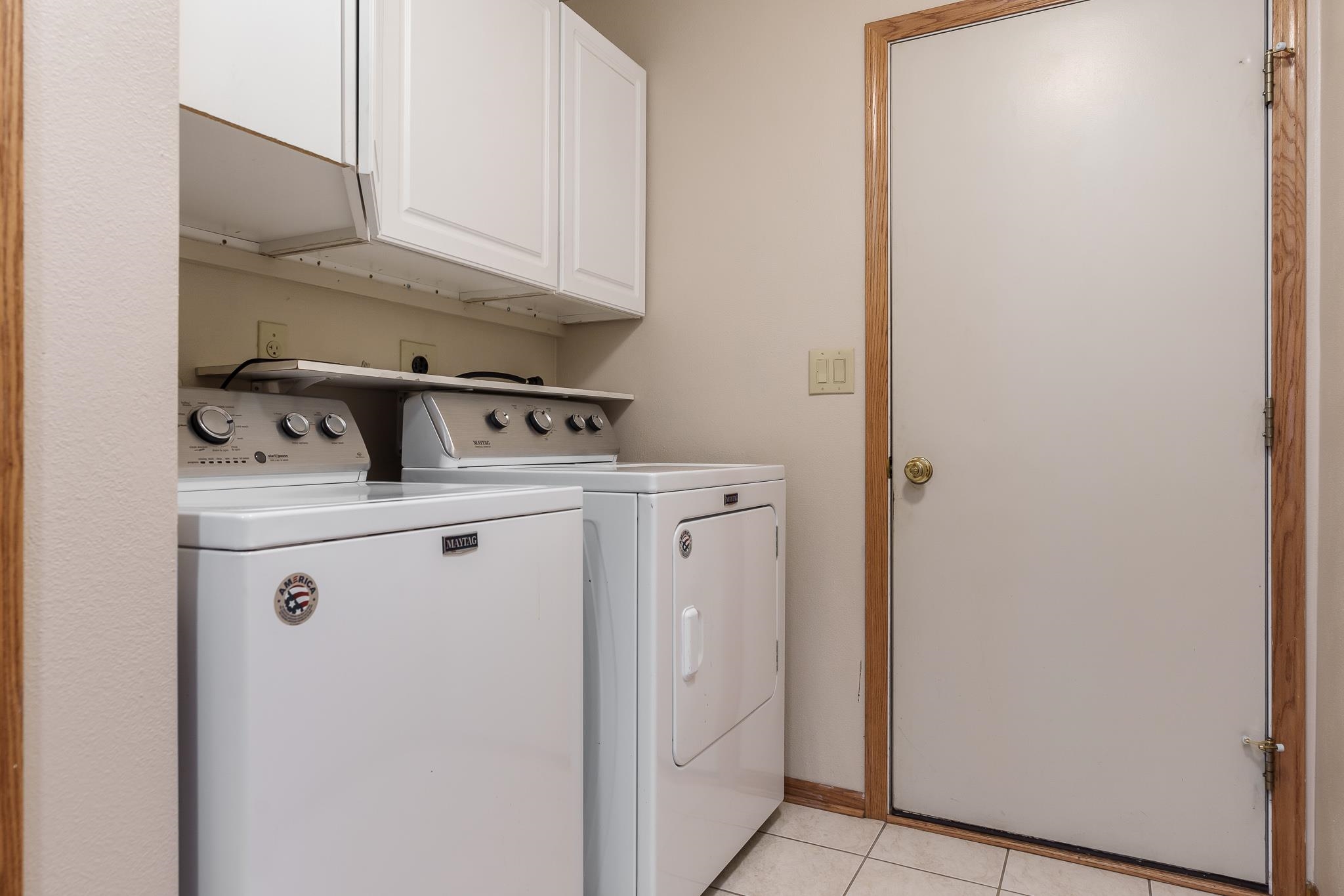 10703 Chicory Ridge Way Roscoe, IL 61073 - Photo 45 of 64 a utility room with dryer and washer
