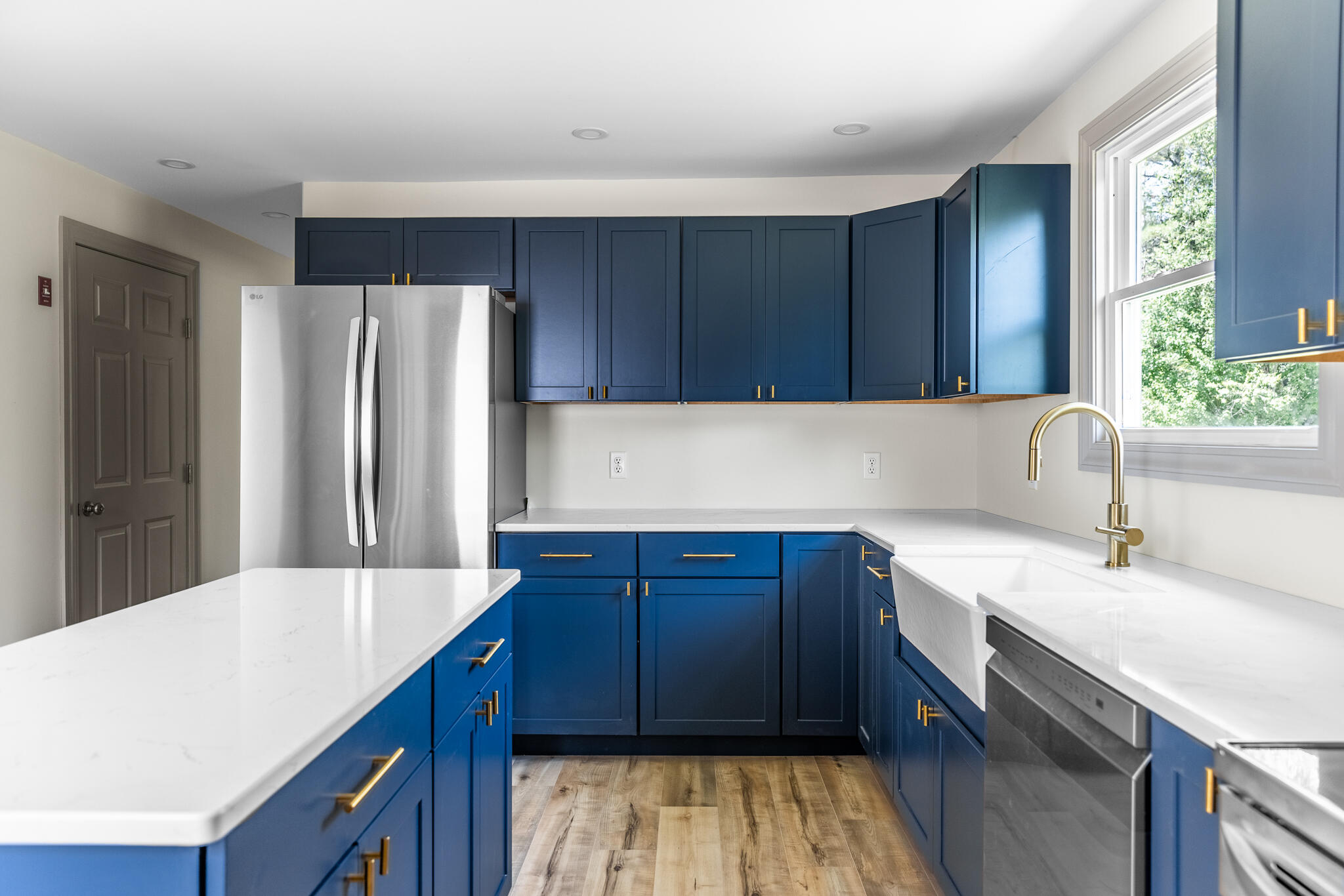 113 Cross Road Bucksport, ME 04416 - Photo 3 of 16 Bucksport Interiors-3