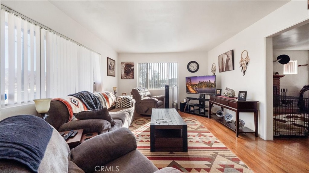 514 Victory Avenue Banning, CA 92220 - Photo 6 of 25