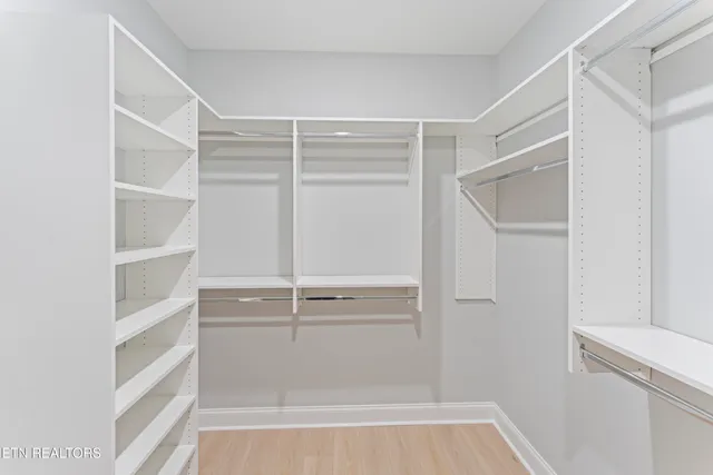 $734,900 | 826 Sophie Drive, Greenback, TN 37742