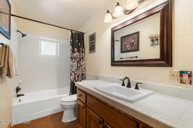 a view of outdoor space