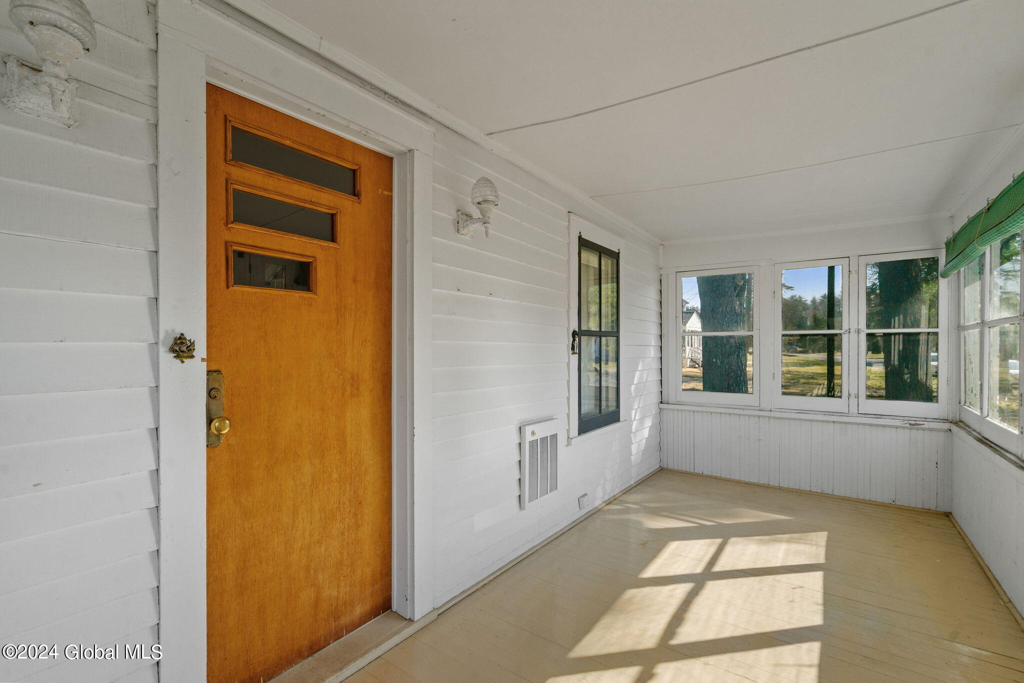 53 New Shaker Road Colonie, NY 12205 - Photo 18 of 38 Porch 2