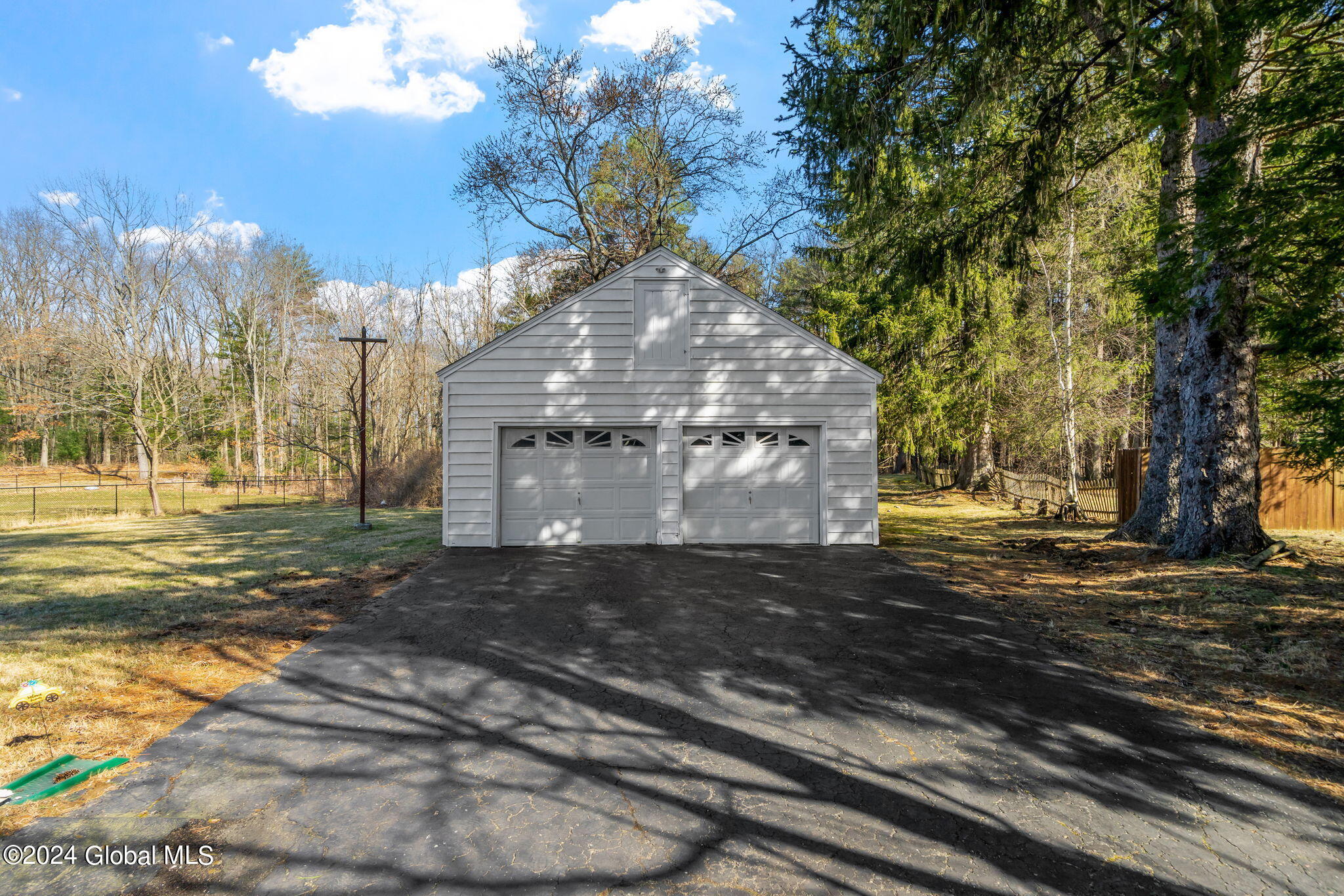 53 New Shaker Road Colonie, NY 12205 - Photo 4 of 38 4-53-new-shaker-rd