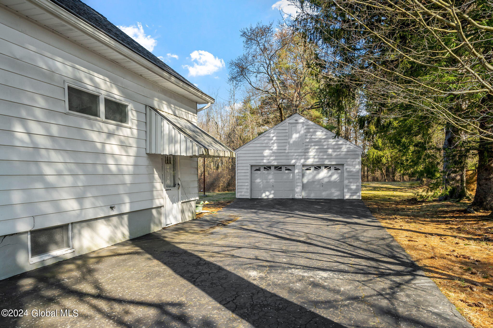 53 New Shaker Road Colonie, NY 12205 - Photo 5 of 38 5-53-new-shaker-rd